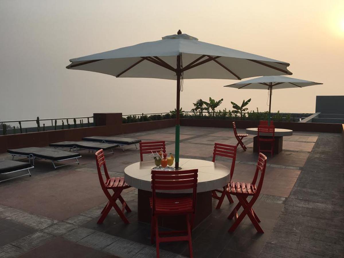 كوكس بازار Neeshorgo Hotel & Resort المظهر الخارجي الصورة