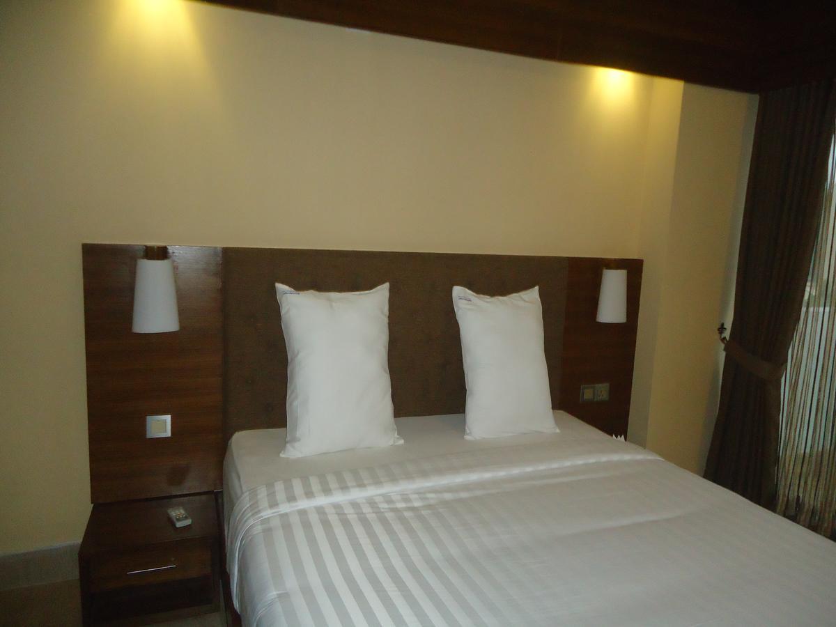 كوكس بازار Neeshorgo Hotel & Resort المظهر الخارجي الصورة