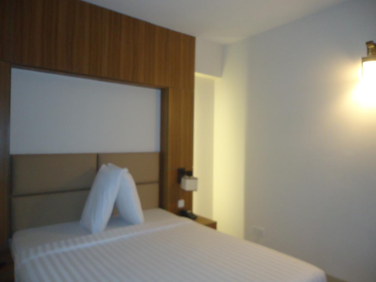 كوكس بازار Neeshorgo Hotel & Resort المظهر الخارجي الصورة
