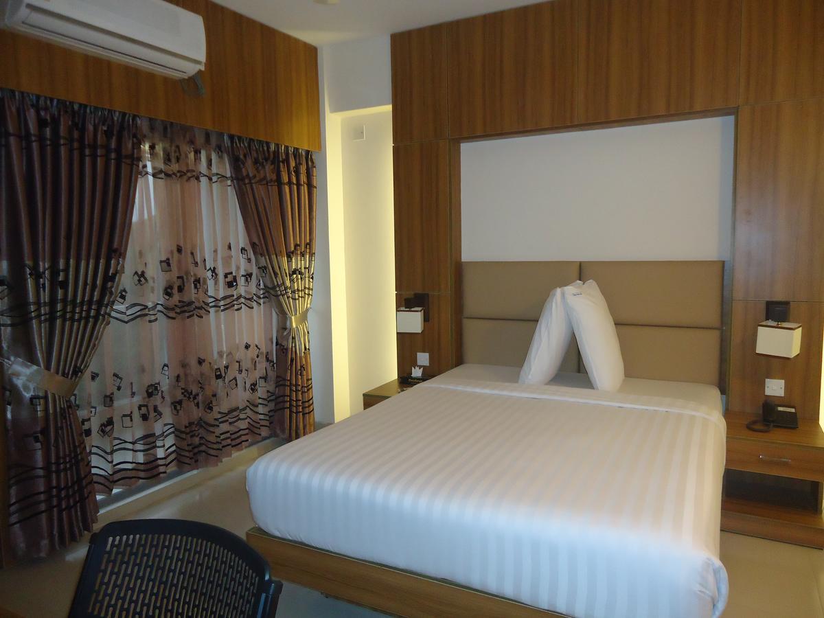 كوكس بازار Neeshorgo Hotel & Resort المظهر الخارجي الصورة