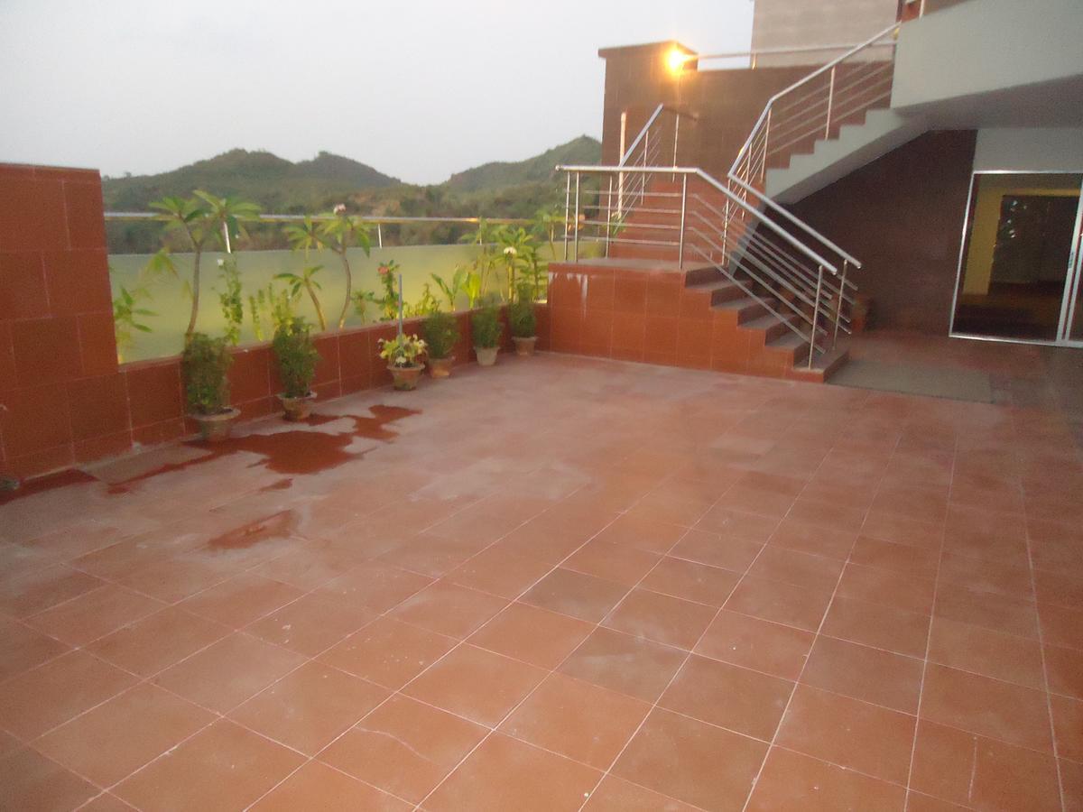 كوكس بازار Neeshorgo Hotel & Resort المظهر الخارجي الصورة